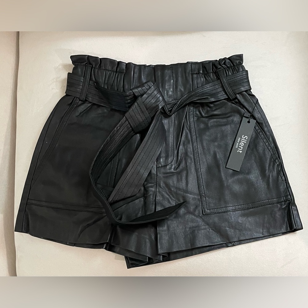 Silent New York NWT Vegan Leather Black Shorts with Tie Belt Size 25